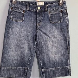 SELLING WHITE HOUSE BLACK MARKET JEAN SHORT SIZE SMALL CONDITION:USED